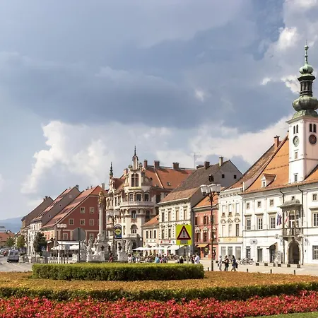 Apartment Amazing In Downtown Maribor